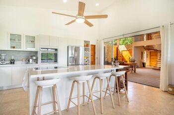 Casa Mistral, magnificient ocean view in Pacific Heights in Potrero, in the heart of the jungle in Tempate, Santa Cruz, Guanacaste — $2,000,000 - Photo 5 of 20