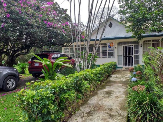 Venta de terreno con proyecto de vivienda estudiantil e ideal para inversión #26-700 GS en San Pedro, Montes De Oca, San José — $2,475,000
