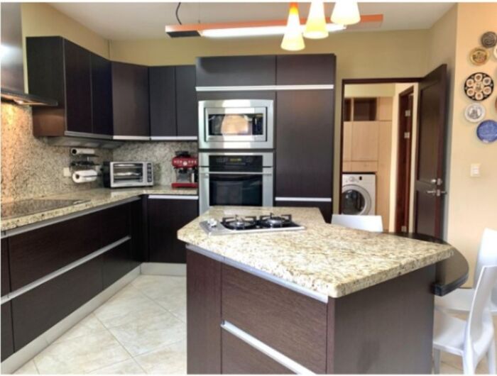 VENDO CASA DE UNA PLANTA EN PIEDADES DE SANTA ANA. en Piedades, Santa Ana, San José — $385,000