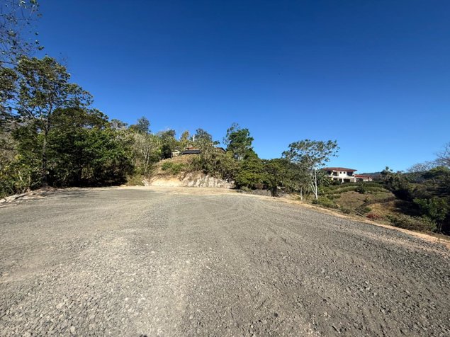 3 Lotes Exclusivos en Atenas Listos para Construir con Hermosas Vistas in Jesús, Atenas, Alajuela — $400,000 - Photo 2 of 14