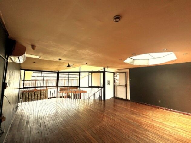 Se vende espaciosa propiedad comercial en Santo Domingo Heredia 25-1628 en Santo Domingo, Heredia — $349,000
