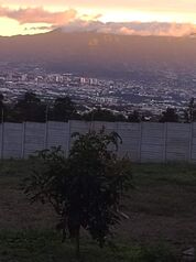 Hermosa casa en la Montaña en Ave del Paraíso  in Ángeles, San Rafael, Heredia — $400,000 - Photo 5 of 28