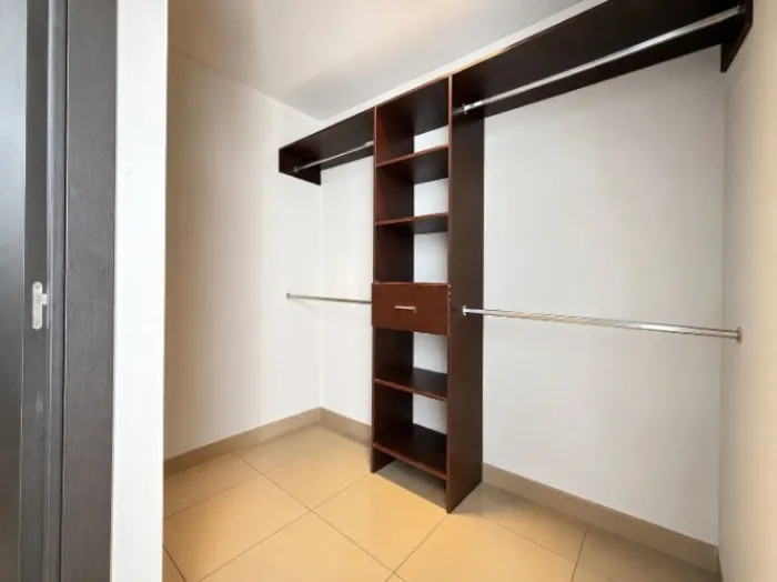 Casa de 2 niveles en venta, Heredia, Costa Rica en Ulloa, Heredia — $250,000 - Foto 3 de 24