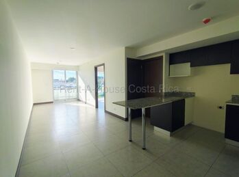 Apartamento en venta en condominio de torres con alta demanda de alquiler #26-1908 GS en Ulloa, Heredia — $120,500 - Foto 4 de 5