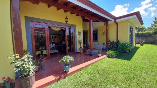 Venta de Casa en San Rafael de Coronado / OFC Mls. 25-1328 in San Rafael, Vázquez de Coronado, San José — $499,000