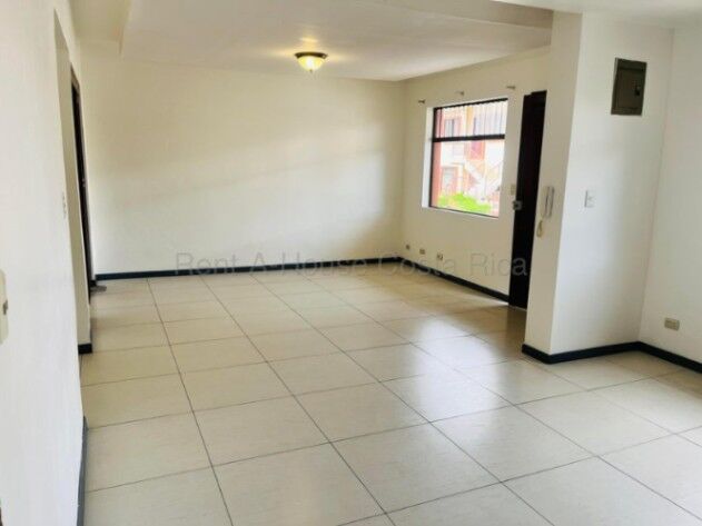 Apartamento en venta en condominio seguro San Francisco Dos Ríos in San Francisco de Dos Ríos, San José — $107,500