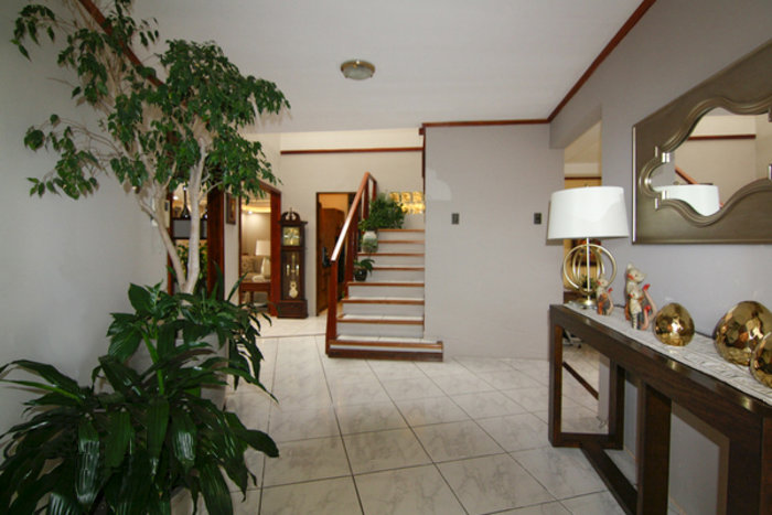 Se vende Casa en Residencial La Guaria, Moravia (FE). en San Vicente, Moravia, San José — $390,000 - Foto 2 de 21