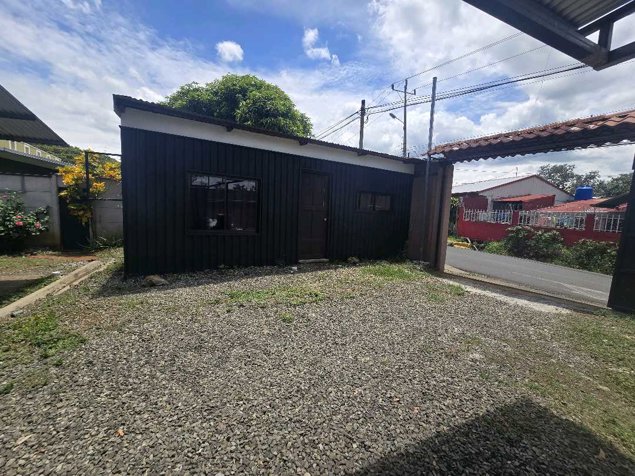 VENTA DE COMPLEJO DE APARTAMENTOS EN CACAO, ALAJUELA. in Tambor, Alajuela — ₡ 85 000 000