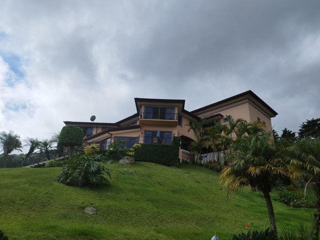 Venta de Casa San Antonio de Escazú Cod GU#1070 in San Antonio, Escazú, San José — $1,750,000
