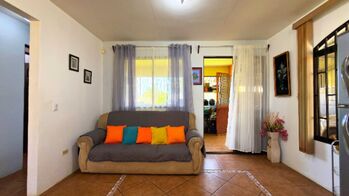 VENTA DE CASA CON LOTE PLANO EN LA BONITA DE RIVAS, PEREZ ZELEDON: PREPARADA PARA 2 PLANTAS in San Isidro De El General, Pérez Zeledón, San José — $160,000 - Photo 4 of 20