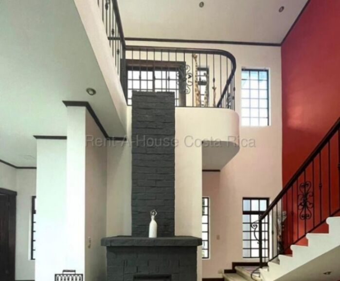 Venta de Casa de Lujo en Santo Domingo de Heredia. RAH 26-2169 en San Vicente, Santo Domingo, Heredia — ₡ 325 000 000