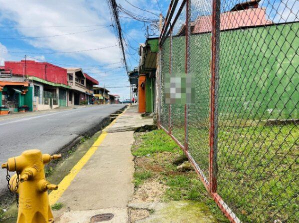 Se vende lote en Heredia Centro 26-1498 en Heredia — $135,000
