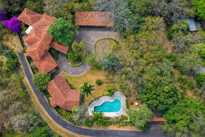 Luxury Colonial Estate For Sale In Atenas en Atenas, Alajuela — $1,500,000 - Foto 3 de 29