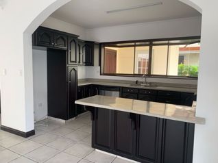 Venta de Casa con Inquilino Incluido Cond. La Jolla, Heredia, Belén in La Asunción, Belén, Heredia — $390,000 - Photo 5 of 15
