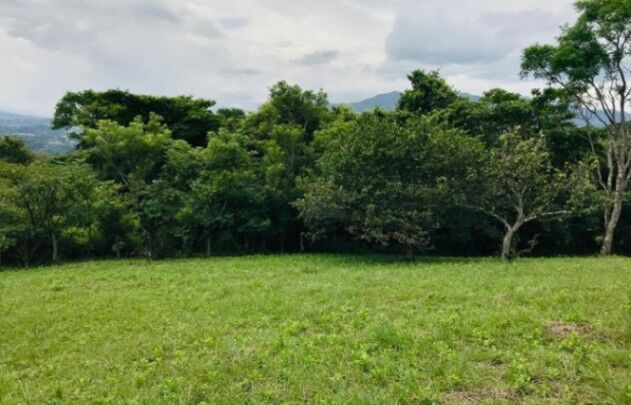 Venta de hermoso terreno en Ciudad Colón. RAH 26-1024 en Colón, Mora, San José — $440,000