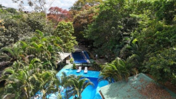 Eco-centro con río y alojamiento en venta – Pérez Zeledón en San Isidro De El General, Pérez Zeledón, San José — $230,000
