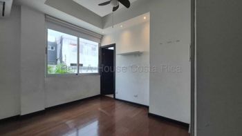 Venta de Casa en Piedades de Santa Ana. RAH 27-716 in Piedades, Santa Ana, San José — $405,000 - Photo 5 of 12