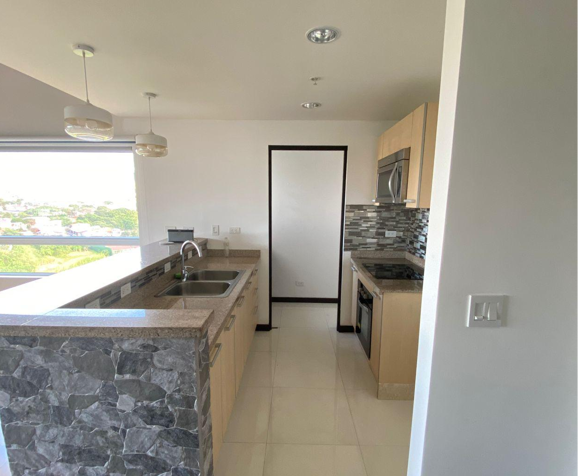 Alquiler de Pent House en Sabana Norte en Merced, San José — $1,300