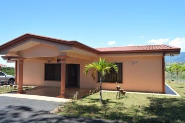 Propiedad en venta en San Isidro de Alajuela in San Isidro, Alajuela — ₡ 300 000 000