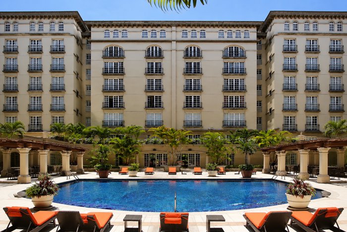 VENTA y ALQUILER / Lujosos Apartamentos en Escazú, San José in San Rafael, Escazú, San José — $435,000