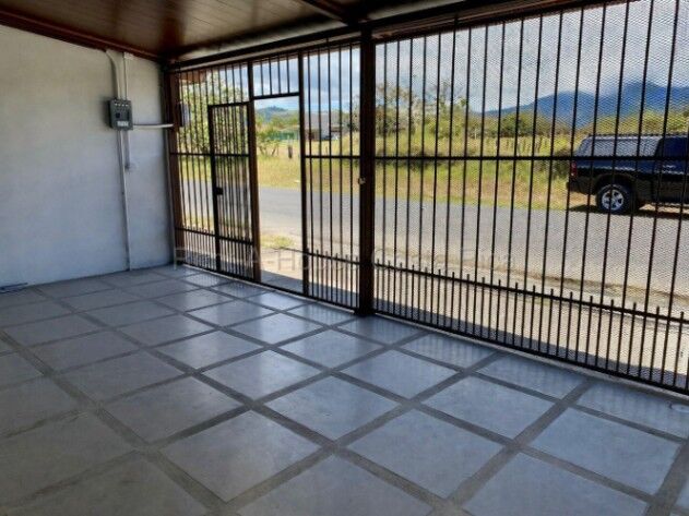 Propiedad en venta con 4 apartamentos tipo estudio ideal para inversión en Cartago #26-1859 GS en Guadalupe, Cartago — $202,000