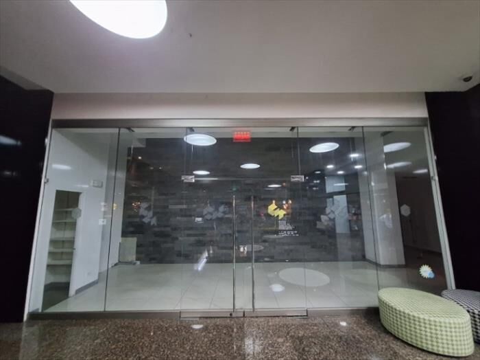 ALQUILER DE OFICINA, SAN JOSÉ, ESCAZU en Escazú, San José — $13,425