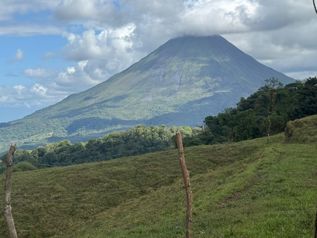 FINCA con Vista al Volcán Arenal a 35min de La Fortuna en La Fortuna, San Carlos, Alajuela — 666 000 000 ₡ - Foto 2 de 2