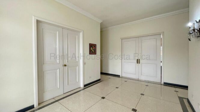 Venta de Casa de 1 Planta en Barrio Escalante, San José. RAH 27-167 in Carmen, San José — $850,000