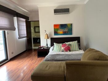 Venta de Casa en Santa Ana, San José. en Santa Ana, San José — $1,850,000 - Foto 5 de 10