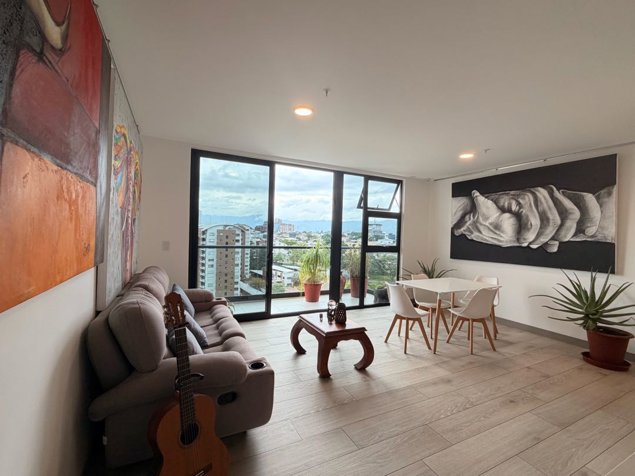 Venta de Penthouse amueblado – ¡Listo para Habitar! in Mata Redonda, San José — $249,500 - Photo 2 of 20