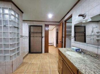 MLS-25-1802 LS VENTA CASA CON 3 APARTAMENTOS BELEN HEREDIA en La Asunción, Belén, Heredia — $500,000 - Foto 5 de 11