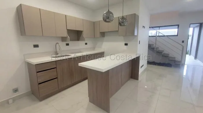Sale Elegant New Home in Heredia. RAH 27-1013 in Barva, Heredia — ₡ 127 000 000 - Photo 3 of 14