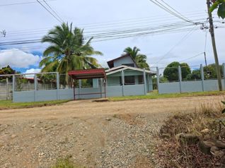 Casa y Lote - Villa Ligia, Pérez Zeledón en San Isidro De El General, Pérez Zeledón, San José — 125 000 000 ₡ - Foto 2 de 13