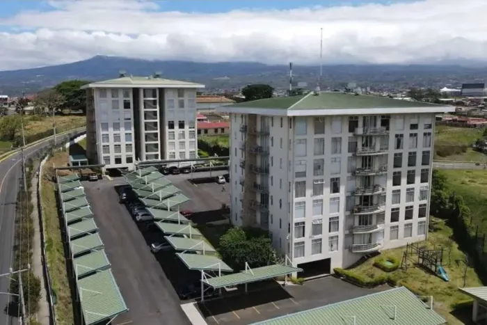 ALQUILER DE APARTAMENTO CONDOMINIO TORRES SAN MARINO HEREDIA en Ulloa, Heredia — $1,200 - Foto 3 de 19