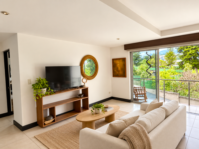 Venta cómodo apartamento con terraza, Granadilla, Curridabat (MJ) en Granadilla, Curridabat, San José — $175,000 - Foto 2 de 10