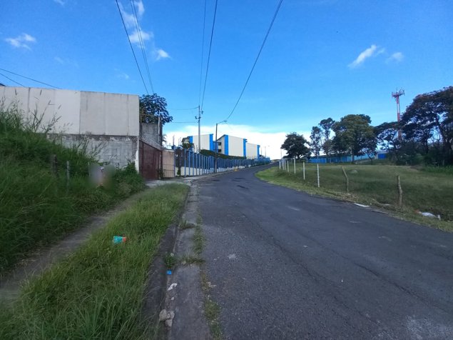 Venta de terreno en 18 millones por la escuela de Sagrada Familia en Hospital, San José — ₡ 18 000 000 - Foto 2 de 4