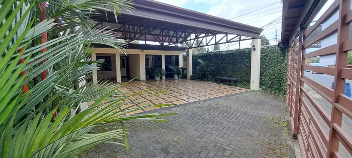 Casa en Grecia centro a solo 100m del mall Plaza Grecia in Santo Domingo, Heredia — ₡ 115 000 000 - Photo 3 of 23