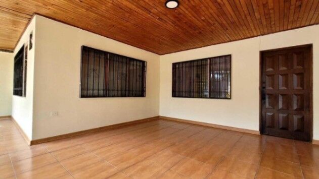 Venta de Casa en Tibás, San José. RAH 26-1106  in San Juan, Tibás, San José — ₡ 94 000 000