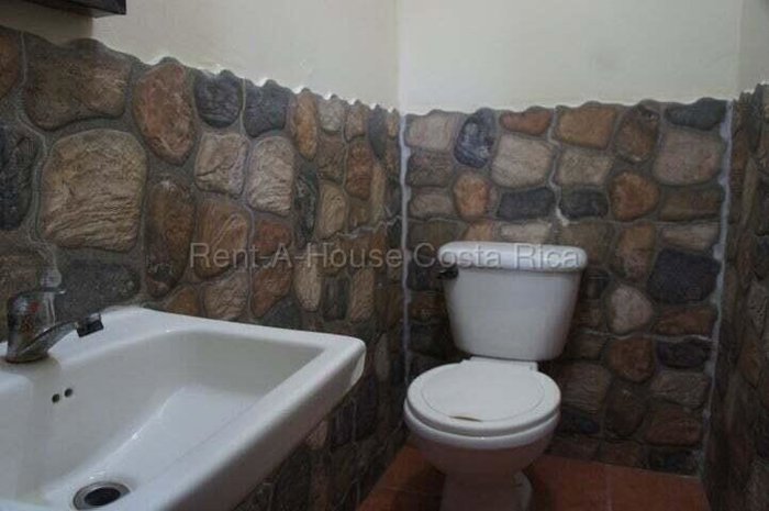Alquiler de Casa en Moravia-San Jerónimo. RAH 27-365 in San Jerónimo, Moravia, San José — $1,300