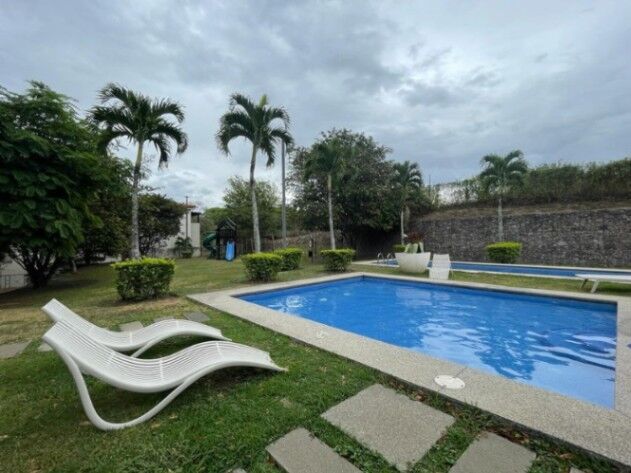 APARTAMENTO EN VENTA EN SANTA ANA in Brasil, Santa Ana, San José — $185,000