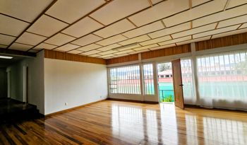 Venta de Amplia y Bella Casa con Apartamento en Montes de Oca in San Pedro, Montes De Oca, San José — $500,000 - Photo 2 of 28