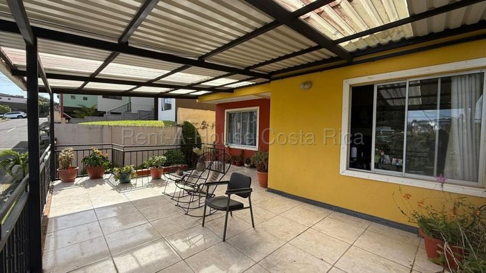 Venta de Casa en Guadalupe-Mata de Plátano. RAH 26-1542 en Mata de Plátano, Goicoechea, San José — ₡ 130 000 000