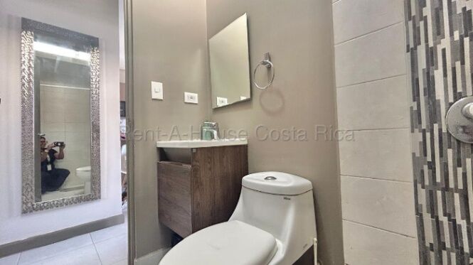 Venta de Casa en San Antonio de Alajuela. RAH 26-1750 en San Antonio, Alajuela — $129,000