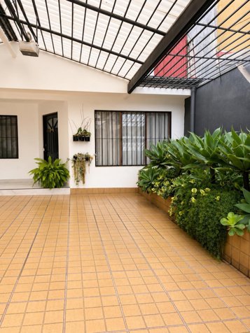 VENTA DE CASA, SAN JOSÉ, PAVAS, COLEGIO TÉCNICO PROF, UNA PLANTA in Pavas, San José — $225,000