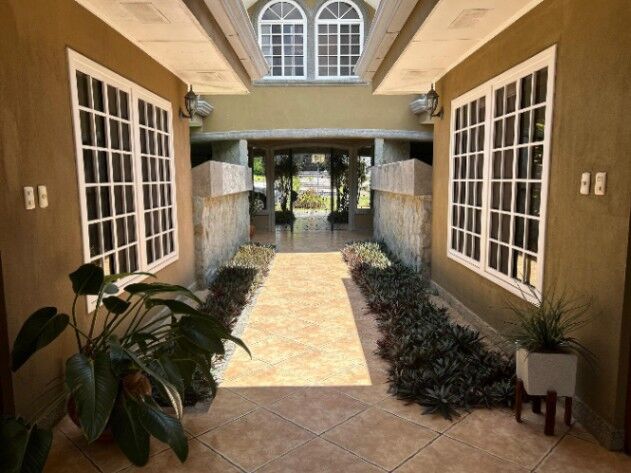Alquiler de Casa de Lujo en la Guacima Alajuela 26-1890 en Guácima, Alajuela — $2,000