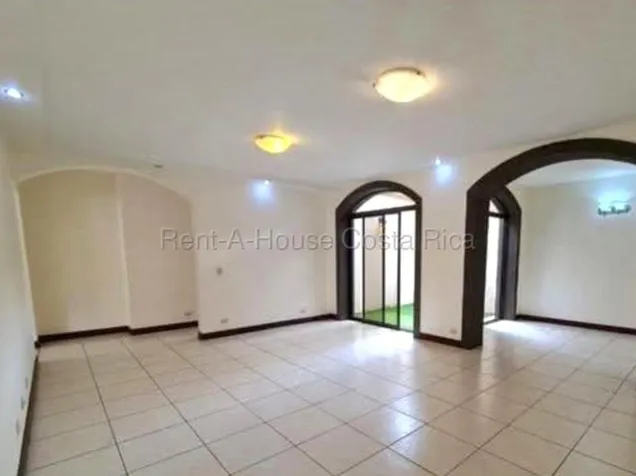 Venta de Casa Adosada en Ulloa-Heredia. RAH 27-505 en Ulloa, Heredia — $250,000 - Foto 3 de 22