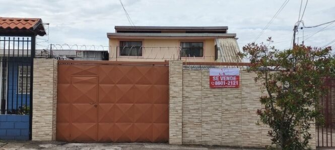 Casa + Apartamento en Zapote / Excelente ubicación e inversión in Zapote, San José — ₡ 112 000 000
