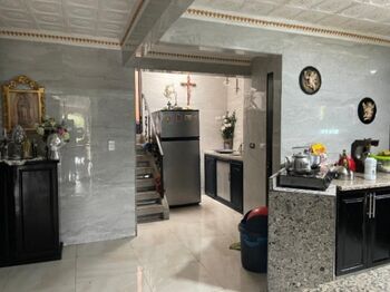 Venta de Casa + 2 APTOS Y 2 Locales en San Ignacio de Acosta, San José. RAH 25-1936 in San Ignacio, Acosta, San José — $495,000 - Photo 5 of 14