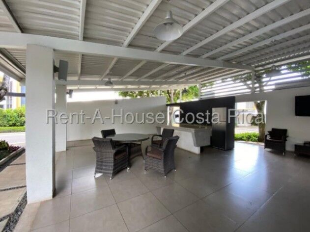 Alquiler de Casa en Santa Ana-Piedades. RAH 26-1471 en Piedades, Santa Ana, San José — $1,950