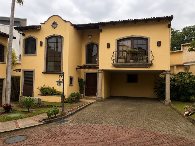 Venta de Casa en condominio en Escazu in Escazú, San José — $550,000